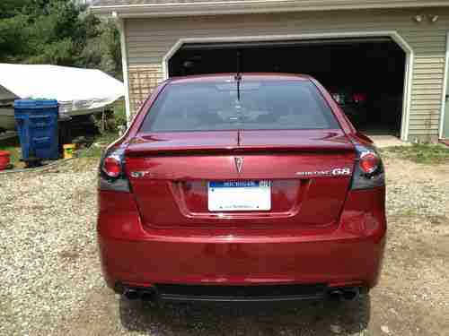 2009 Pontiac G8 GT 6.0L V8 Sport Red Metallic, image 2