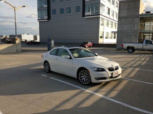 White bmw 328xi - beige interiors