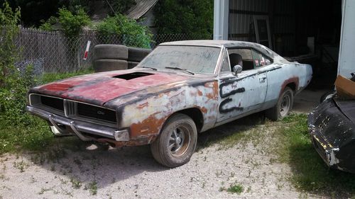 1969 dodge charger base hardtop 2-door 7.2l