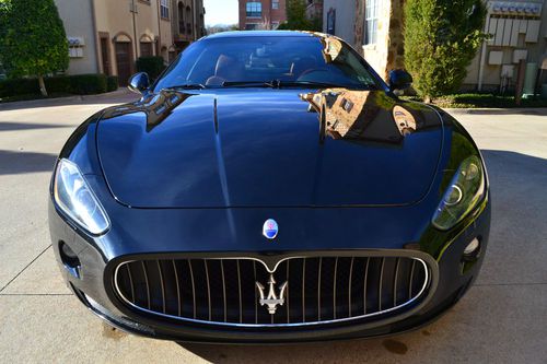 08 maserati gran turismo 25k miles **mint and flawless** look!!!!!