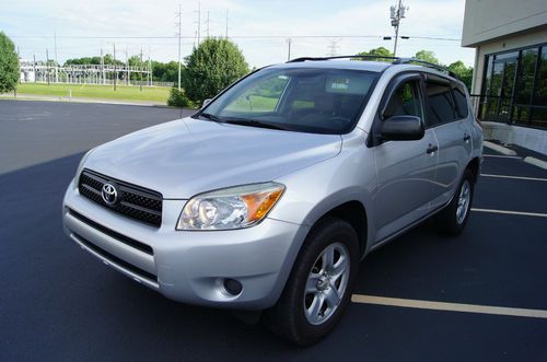 No reserve 2006 toyota rav4 sport 4wd 1-owner 4-cyl. gas saver