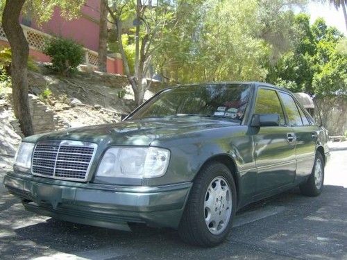Rare 1995 mercedes benz e300 diesel * 6 cyl * clean tit
