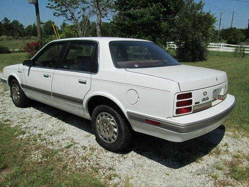 1995 oldsmobile cutlass ciera base sedan 4-door 2.2l