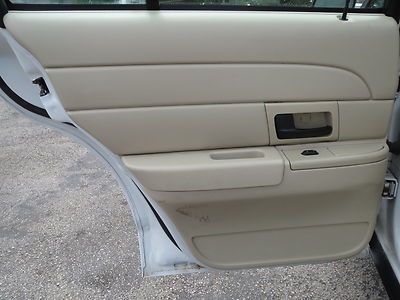 WHITE P71 POLICE 138K COUNTY HWY MILES PW PL WELL MAINTAINED, US $3,595.00, image 25