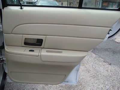 WHITE P71 POLICE 138K COUNTY HWY MILES PW PL WELL MAINTAINED, US $3,595.00, image 30