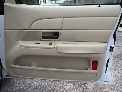 WHITE P71 POLICE 138K COUNTY HWY MILES PW PL WELL MAINTAINED, US $3,595.00, image 35