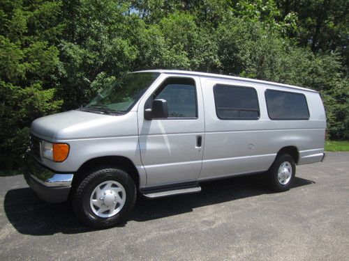 2006 ford e-350 super duty xlt extended 10 passenger luxory van shuttle bus nice