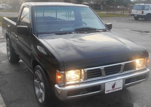 1995 nissan pickup base standard cab pickup 2-door 2.4l