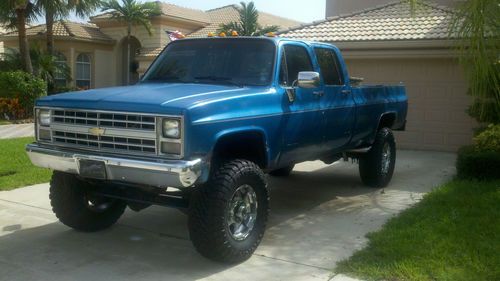 1988 chevrolet 4 x 4 crew cab lifted pickup blue on 37's 5.7l v8 v30 mud lover