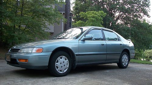 1995 honda accord lx sedan