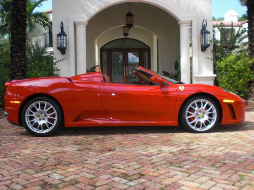 2006 ferrari 430 spyder, 2500 mies, 6 speed, new condition, red/dark tan