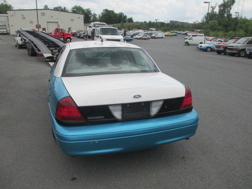 2008 ford crown victoria ex police car interceptor package govt. surplus-va.