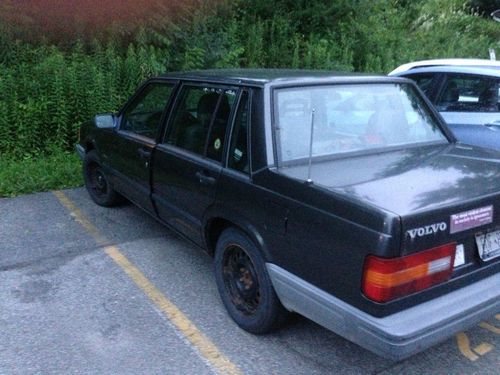 1991 volvo 740 base sedan 4-door 2.3l