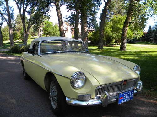 1967 mgb 1800 convertible