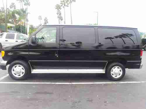 Ford E-Series Van 350 Black Very good condition!, image 2