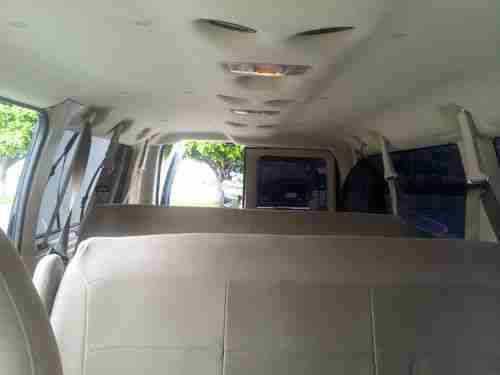 Ford E-Series Van 350 Black Very good condition!, image 6
