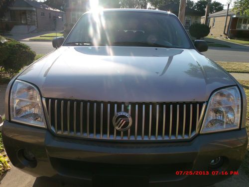 2004 mercury mountaineer one owner, loaded awd