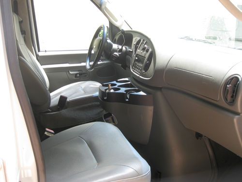 2007 ford e-150 xl standard passenger van 3-door 4.6l