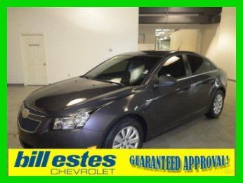 6-speed manual cd carfax 1-owner, low miles! epa 36 mpg