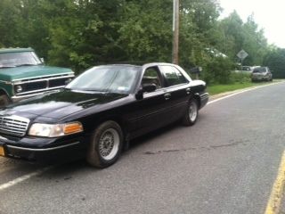 2001 ford crown victoria lx sedan 4-door 4.6l