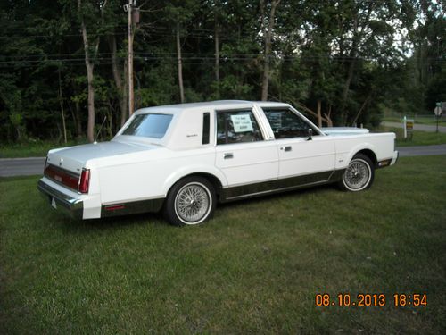 1987 lincoln town car excellent condition never driven in winter