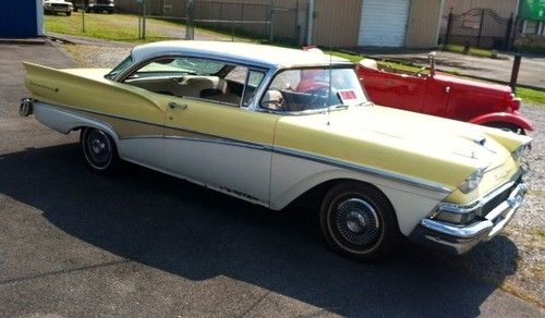 1958 ford fairlane 500