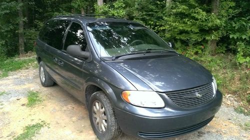 2002 chrysler town and country