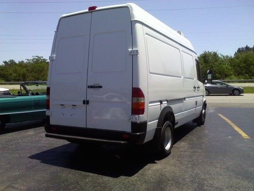 2006 Dodge Sprinter 3500 Base Standard Cargo Van 3-Door 2.7L, image 6