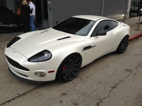 2006 aston martin vanquish s coupe 2-door 6.0l