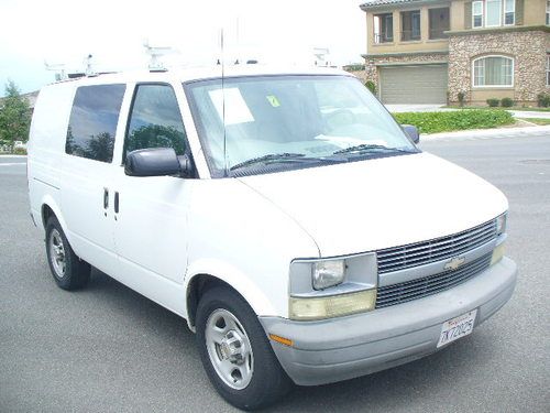 Low mileage, 2004 chevrolet astro cargo van! with lots storage &amp; ladder racks