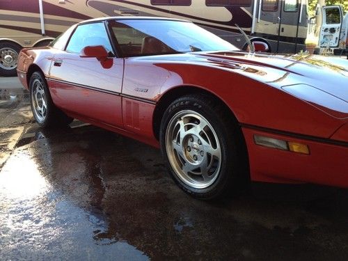 1990 chevrolet corvette zr-1 hatchback 2-door 5.7l