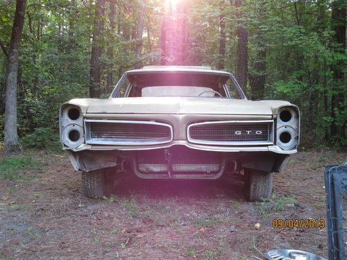 1966 2 door post  pontiac temptest / easy gto or lemans clone