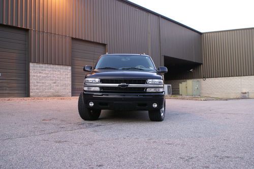 2006 Chevrolet Suburban 1500 LTZ 6.0L Black LOADED!!, image 3