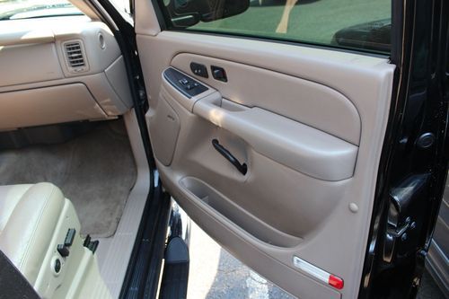 2006 Chevrolet Suburban 1500 LTZ 6.0L Black LOADED!!, image 7