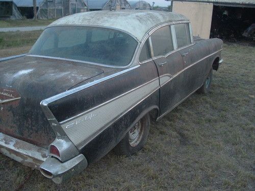 UNMOLESTED 1957 Chevrolet 4 door post Bel Air - Original - GREAT BARN FIND, image 3