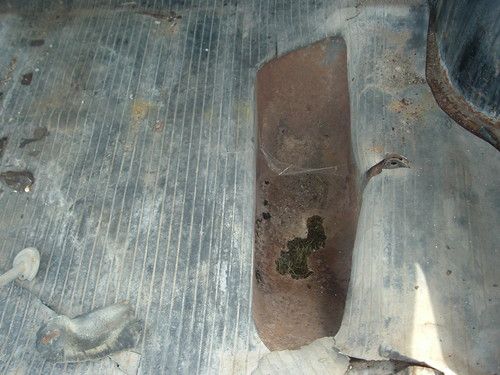 UNMOLESTED 1957 Chevrolet 4 door post Bel Air - Original - GREAT BARN FIND, image 7