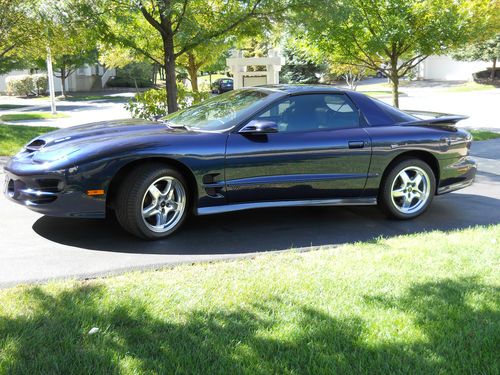 2002 pontiac firebird trans am coupe 2-door 5.7l