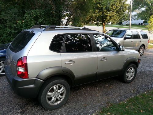 2006 hyundai tucson limited sport utility 4-door 2.7l