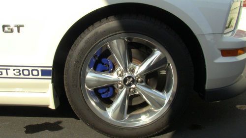 2008 Mustang GT Premium Excellent Condition, image 2