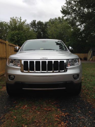 2011 jeep grand cherokee limited sport utility 4-door 5.7l