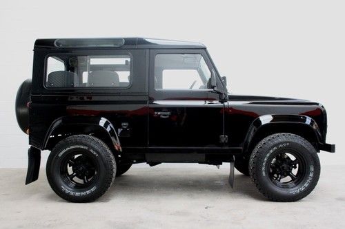 Land rover d-90 defender. left hand drive 2.5 diesel.