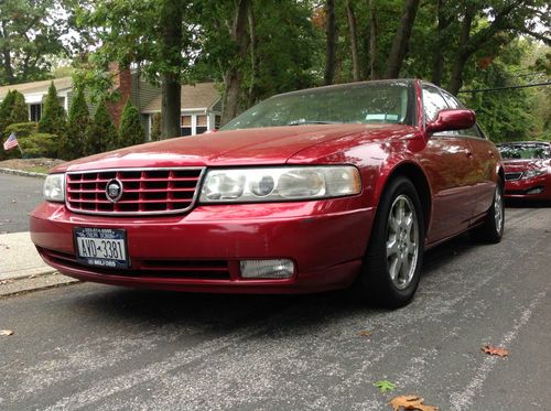 2001 cadillac sts 2 owner adult driven only 77,000 ,iles