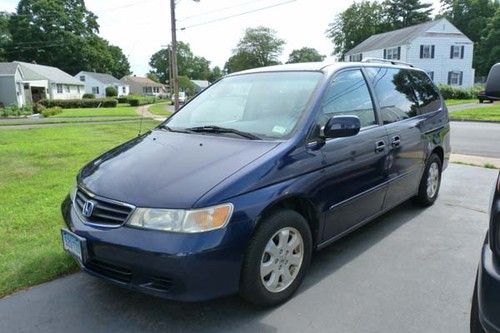 2004 honda odyssey ex passenger minivan 5-door 3.5l  low miles!!!