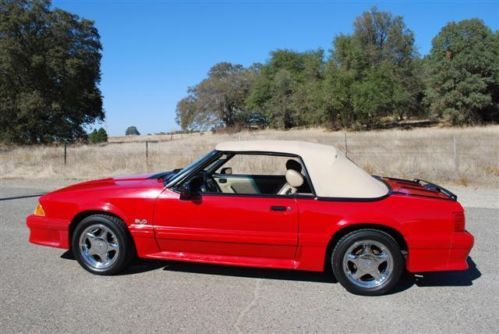 1989 ford mustang gt convertible 2-door 5.0l