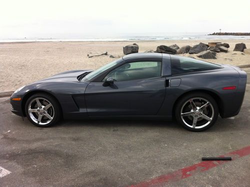 2012 chevrolet corvette base coupe 2-door 6.2l