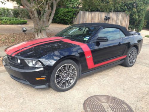 Ford mustang gt convertible 2-door unique condition!!!