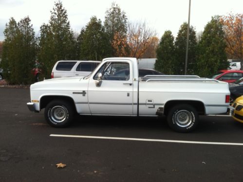 1985 chevrolet c10 custom deluxe short bed