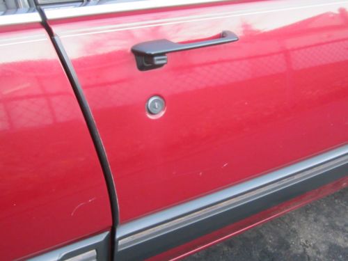 *1990 Pontiac Bonneville Le 20k Original Miles/Original Owner*, image 4