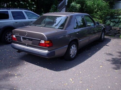 1992 mercedes-benz 400e base sedan 4-door 4.2l