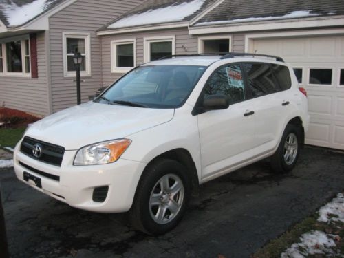 2010 toyota rav4 base sport utility 4-door 2.5l